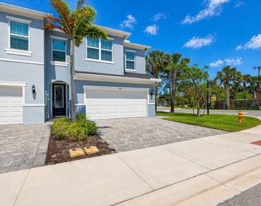 1887 Se Ocean Cove Way - Photo Thumbnail 38