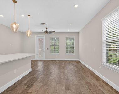 1887 Se Ocean Cove Way - Photo Thumbnail 7