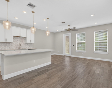 1887 Se Ocean Cove Way - Photo Thumbnail 8
