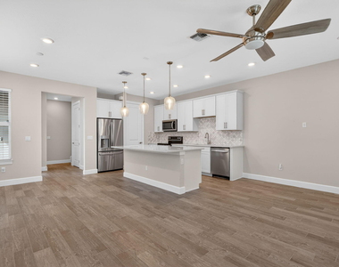1887 Se Ocean Cove Way - Photo Thumbnail 9