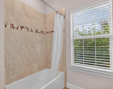 1887 Se Ocean Cove Way - Photo Thumbnail 33