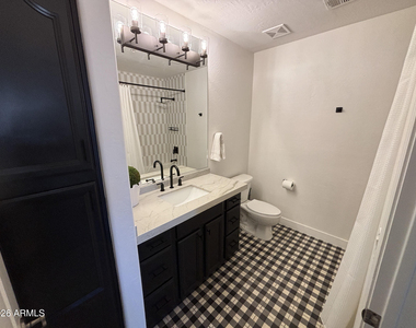 11000 N 77th Place - Photo Thumbnail 29