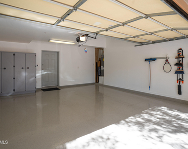 11000 N 77th Place - Photo Thumbnail 34