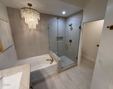 11000 N 77th Place - Photo Thumbnail 21