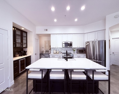 11000 N 77th Place - Photo Thumbnail 17