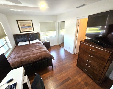 1141 Violet Terrace - Photo Thumbnail 18