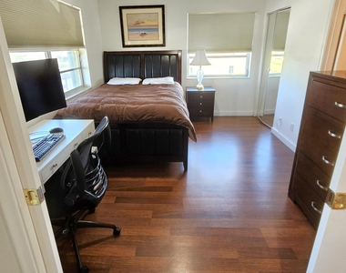 1141 Violet Terrace - Photo Thumbnail 14