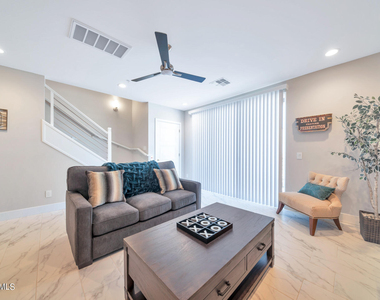 7550 E Osborn Road - Photo Thumbnail 11