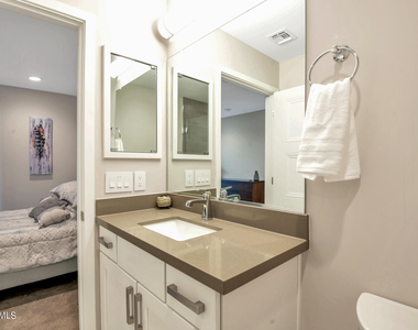 7550 E Osborn Road - Photo Thumbnail 31