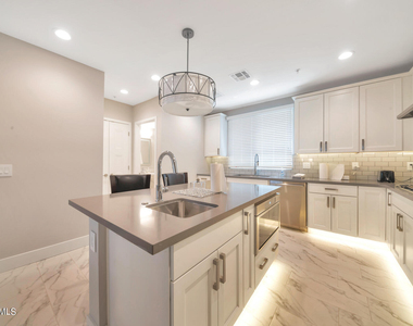 7550 E Osborn Road - Photo Thumbnail 15
