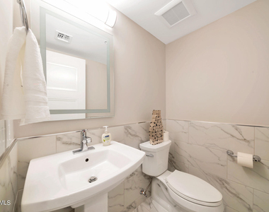 7550 E Osborn Road - Photo Thumbnail 17