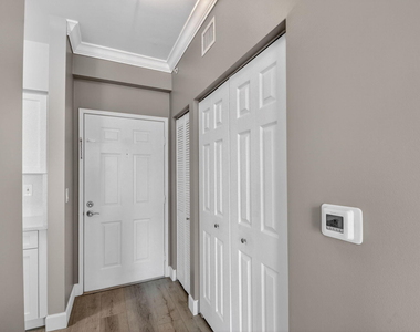 651 Okeechobee Boulevard - Photo Thumbnail 9
