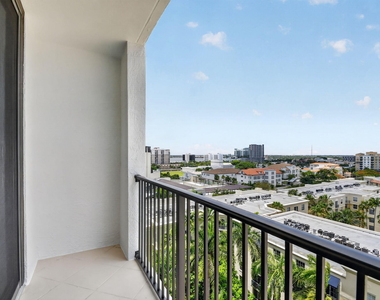 651 Okeechobee Boulevard - Photo Thumbnail 19