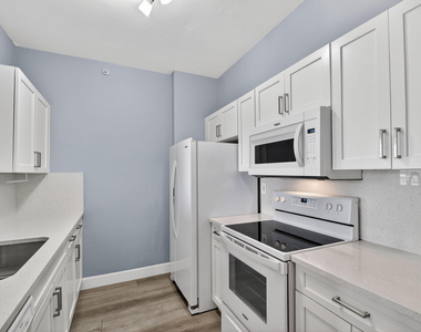 651 Okeechobee Boulevard - Photo Thumbnail 10