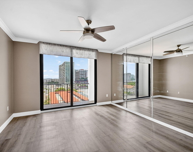 651 Okeechobee Boulevard - Photo Thumbnail 6
