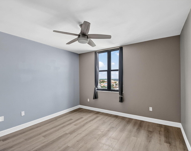 651 Okeechobee Boulevard - Photo Thumbnail 26