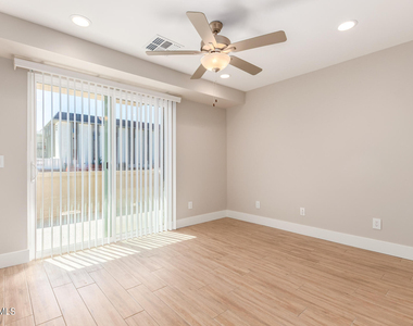 7550 E Osborn Road - Photo Thumbnail 11