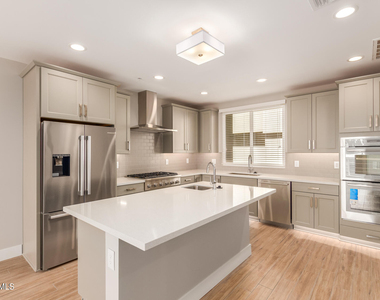 7550 E Osborn Road - Photo Thumbnail 5