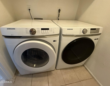 2061 S Apache Drive - Photo Thumbnail 12
