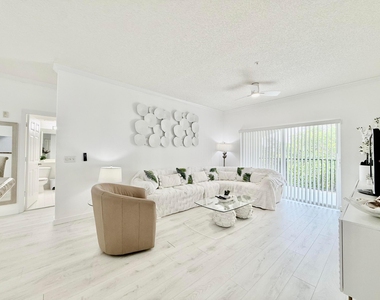 4404 Tuscany Way - Photo Thumbnail 2