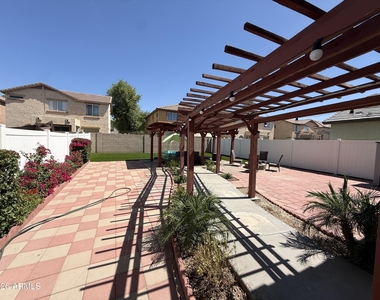 8804 W Jefferson Street - Photo Thumbnail 23