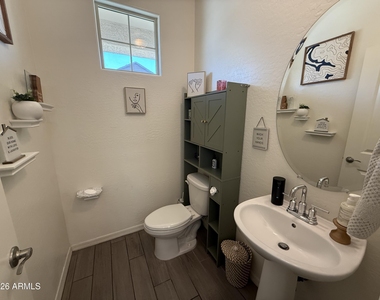 8804 W Jefferson Street - Photo Thumbnail 2