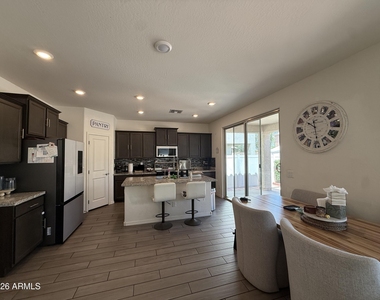 8804 W Jefferson Street - Photo Thumbnail 6