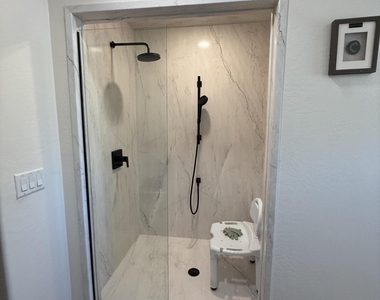 8804 W Jefferson Street - Photo Thumbnail 12