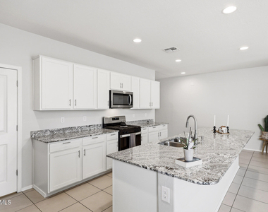 15540 W Smoketree Drive - Photo Thumbnail 4