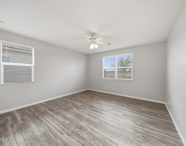 15540 W Smoketree Drive - Photo Thumbnail 19