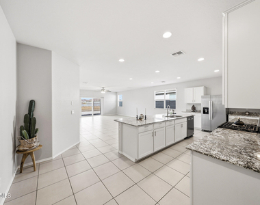 15540 W Smoketree Drive - Photo Thumbnail 6