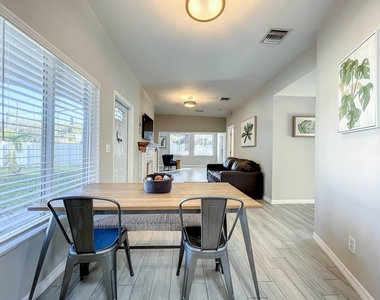 1500 Sw 12th Street - Photo Thumbnail 6