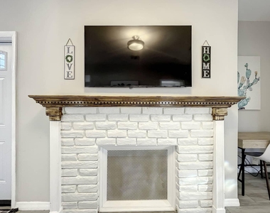 1500 Sw 12th Street - Photo Thumbnail 3