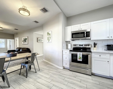 1500 Sw 12th Street - Photo Thumbnail 7