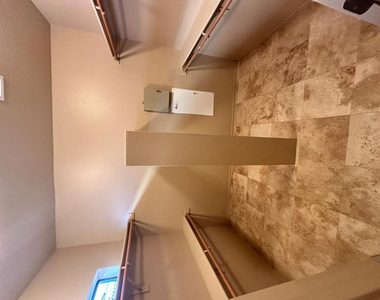 1026 W Euclid Avenue - Photo Thumbnail 13