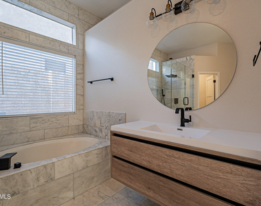 24066 N 76th Place - Photo Thumbnail 35