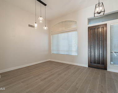 24066 N 76th Place - Photo Thumbnail 15