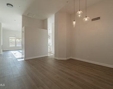 24066 N 76th Place - Photo Thumbnail 19