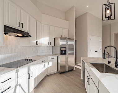 24066 N 76th Place - Photo Thumbnail 32