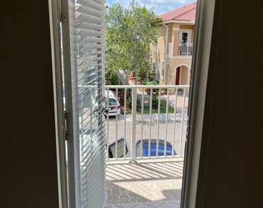9065 Preston Place - Photo Thumbnail 7