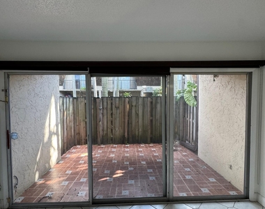 15385 S Dixie Highway - Photo Thumbnail 19