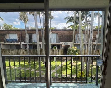 15385 S Dixie Highway - Photo Thumbnail 11