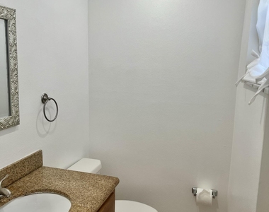 15385 S Dixie Highway - Photo Thumbnail 9