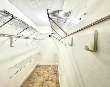 15385 S Dixie Highway - Photo Thumbnail 5