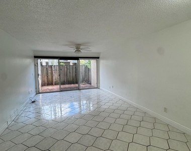 15385 S Dixie Highway - Photo Thumbnail 18
