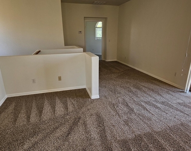 3989 E Hummingbird Lane - Photo Thumbnail 10