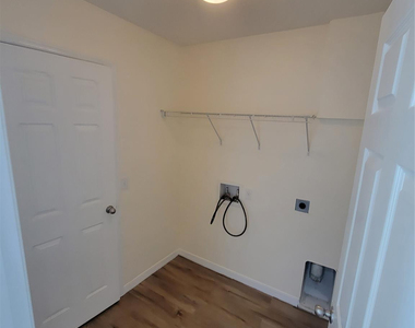 8448 Adele Road - Photo Thumbnail 11
