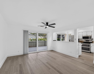 6391 Riverwalk Lane - Photo Thumbnail 22