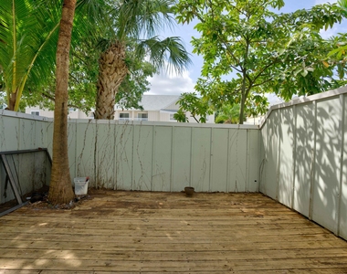 6391 Riverwalk Lane - Photo Thumbnail 2
