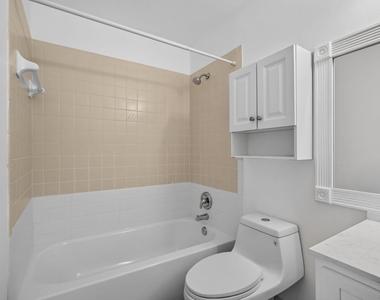 6391 Riverwalk Lane - Photo Thumbnail 52